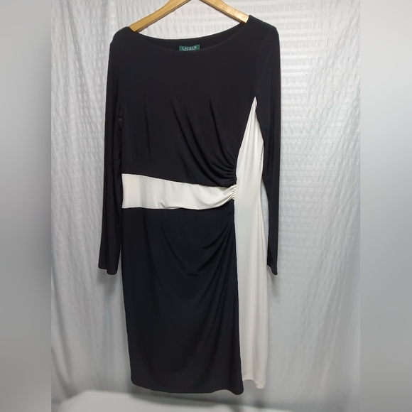 Lauren Ralph Lauren Ladies side rouching Black and white Long Sleeve Dress. 16 - Picture 2 of 9